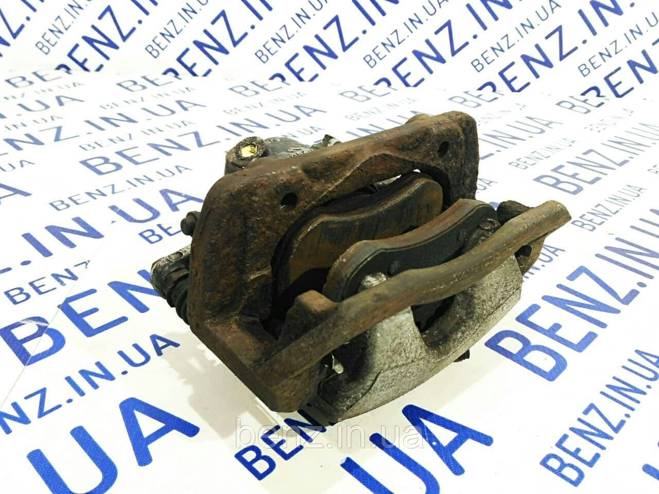 Гальмівний супорт передній праворуч Mercedes W204, S204 A2044212281