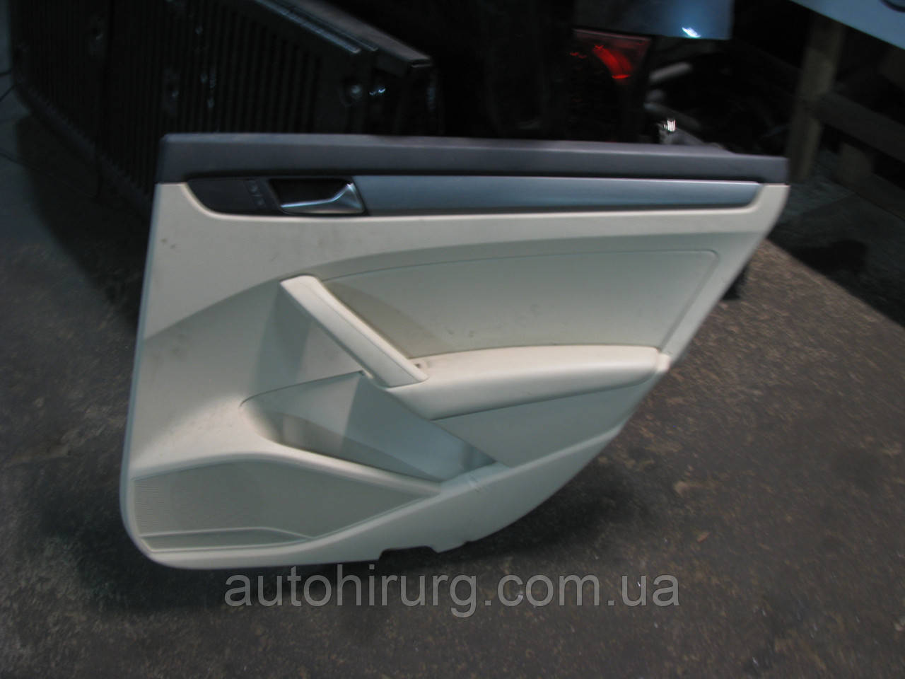 Карта задніх правих дверей Volkswagen Passat B7 USA (561867212)