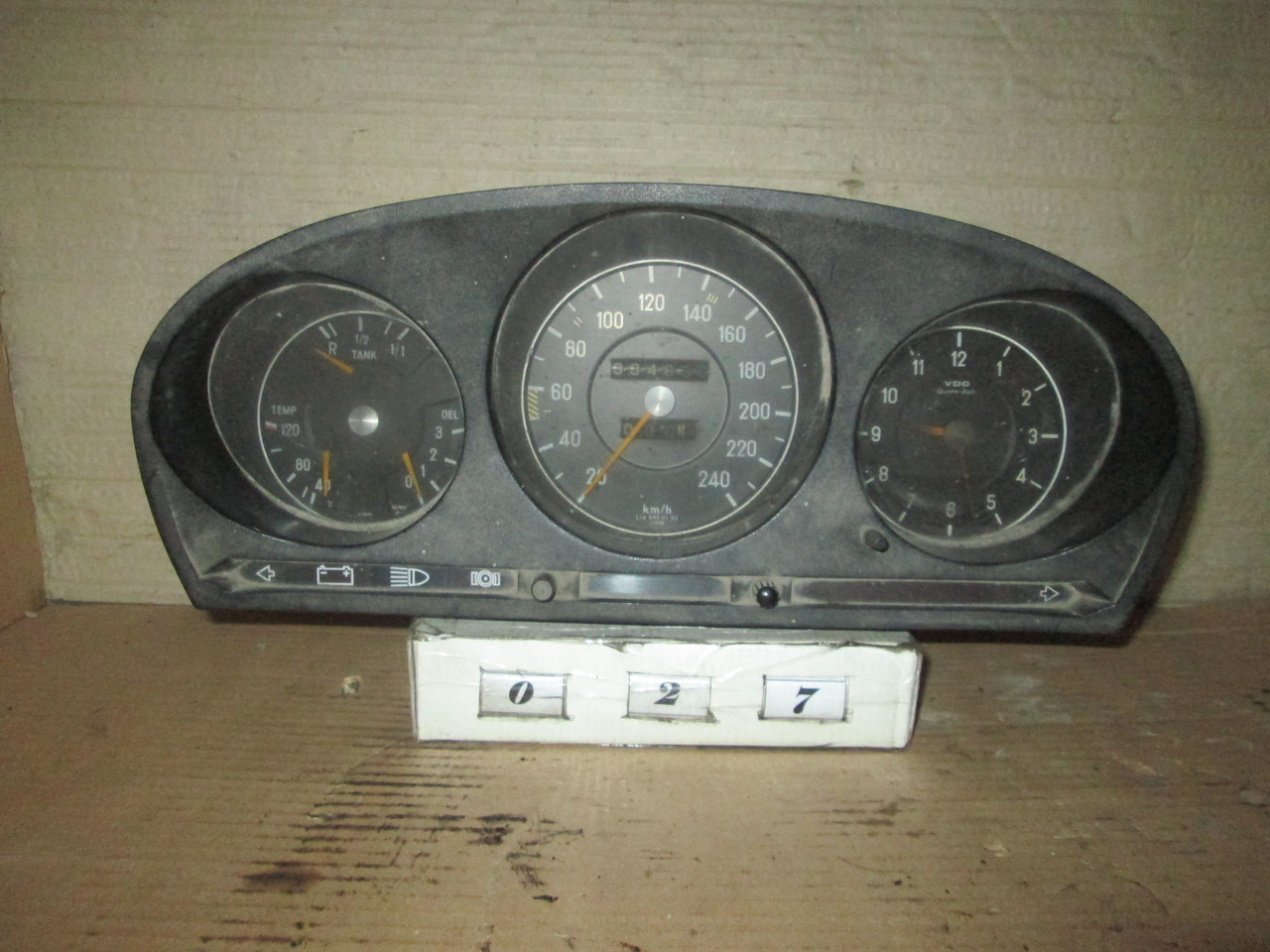 No27 Б/у Панель приладів/спідометр 1165420101 для Mercedes-Benz W116 1972-1979