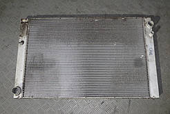 Основний радіатор 4E0121251F Audi A8 D3