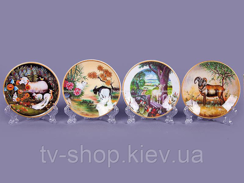 Декоративна тарілка на підставці (в асорт.) 8 см