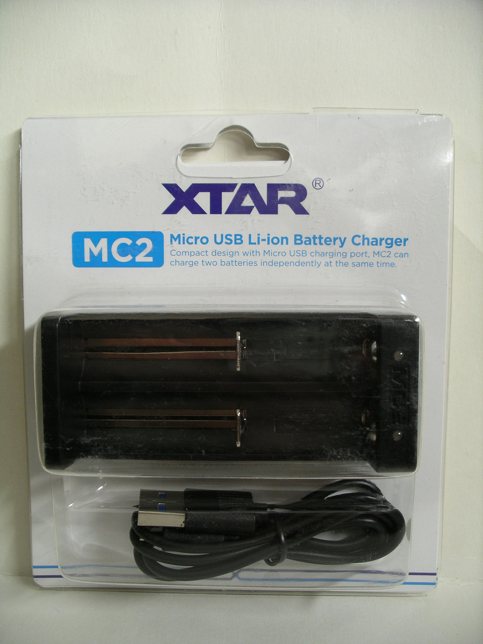 Зарядний пристрій Xtar MC2