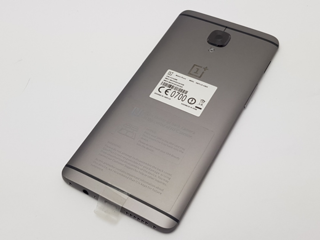 Кришка oneplus 3 (a3003) сіра знята з нового пристрою