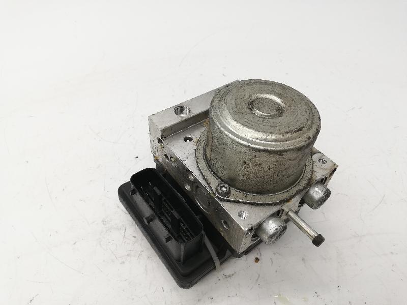2872182925_w640_h640_nissan-x-