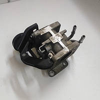 Заслонка клапана EGR Volkswagen Golf 5, Skoda Octavia A5 1,9 TDI. 03G131063E, 208406003.