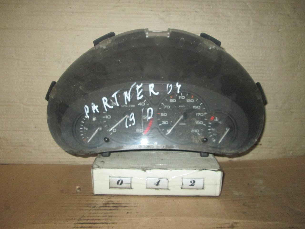 No42 Б/у Панель приладів/спідометр 9651740080 для Peugeot Partner 1996-2002, фото 1