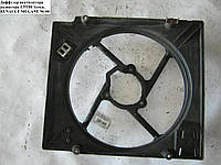 Диффузор вентилятора радиатора 1.9TDI 1секц. RENAULT MEGANE 95-03 (РЕНО МЕГАН) (7700839275)
