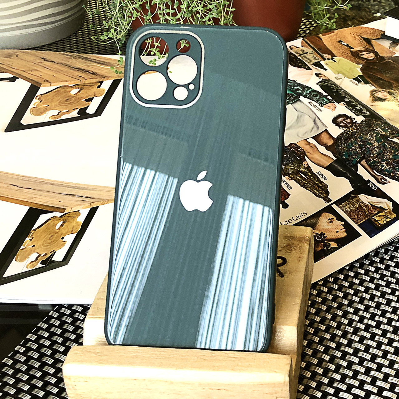 Чохол Color-Glass для Iphone 12 Pro бампер з захистом камер Pine Green