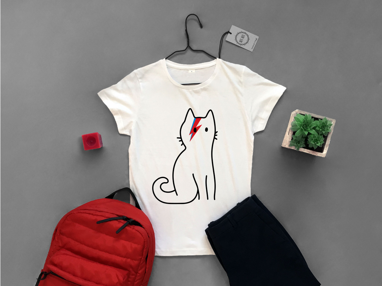 Футболка жіноча з веселим принтом Bowie cat, фото 1