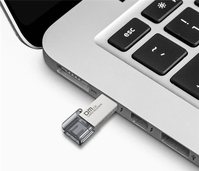 Переходник микро СД на USB – micro USB картридер 3 в 1 DM-CR009 .