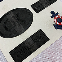 Термоаплікація чорна емблема з написами