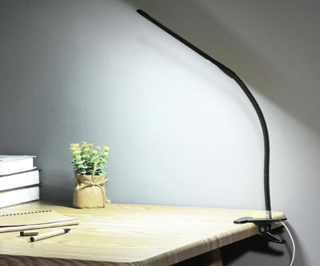 Настольная лампа светодиодная лед