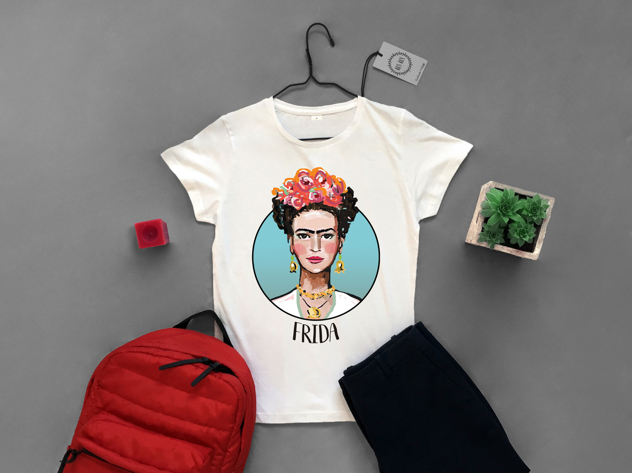 Футболка жіноча з веселим принтом Frida_C_Blue