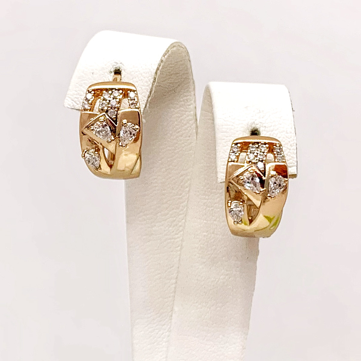 Сережки Xuping з медичного золота, білі фіаніти, позолота 18K, 25042
