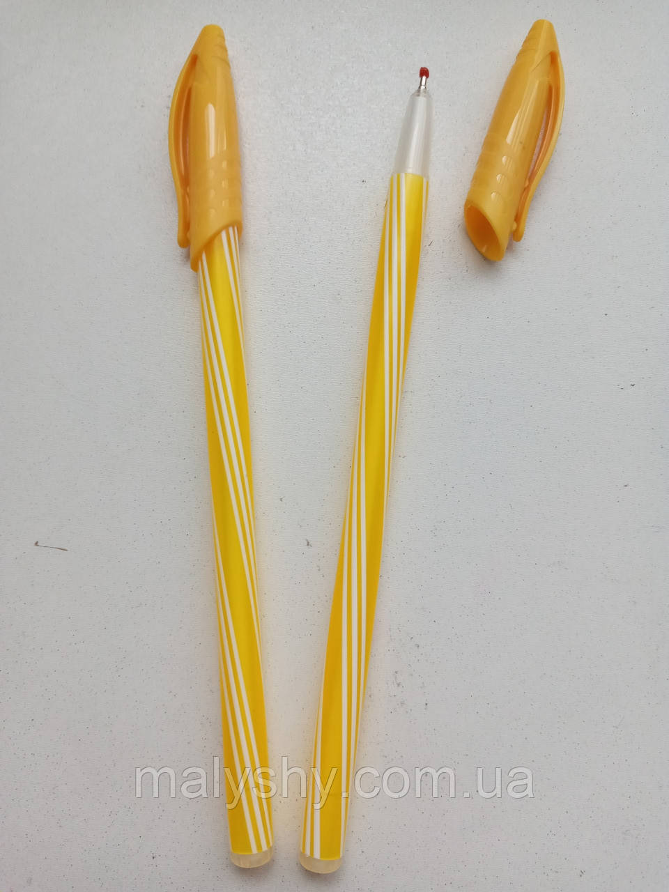 Ручка масляна «Beta» СИНЯ ПАСТА / 8010 / кулькова / КОРПУС ЖОВТИЙ, фото 1