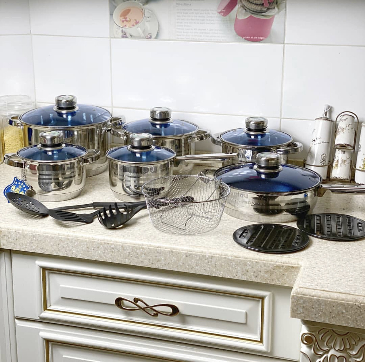 Набір посуду з термодатчиком, фритюрницею та кухонними приладами Royalty Line 18 предметів RL-1801BM, фото 1