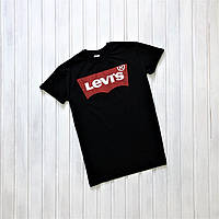 Мужская чёрная футболка с принтом "Levis"