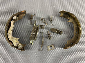 Бампер задній Mitsubishi ASX 2010-2014 Дорестайлинг