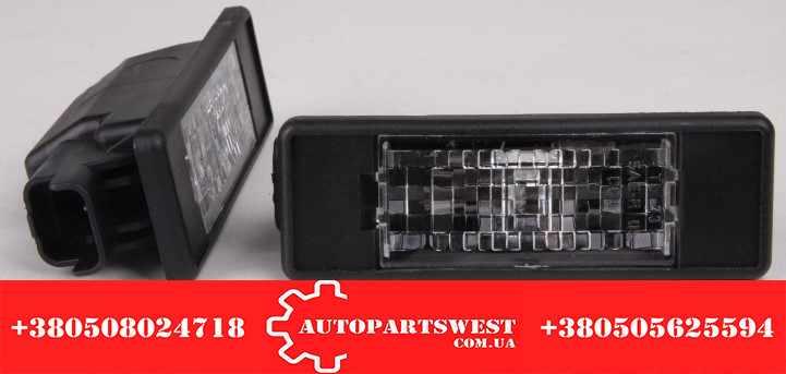 Підсвітка номера. MB Sprinter 906/907/910/Vito W639/VW Crafter 30-35/30-50 (06-) (6398200256) MERCEDES (ОЕ)