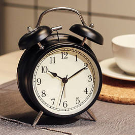 Настільні годинники з будильниками