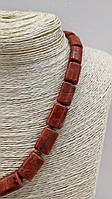 Кольє з корала.