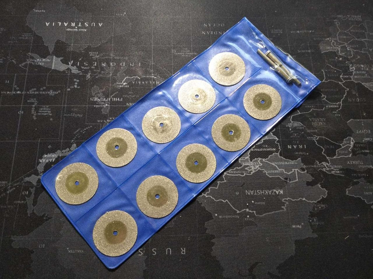 Алмазні диски для ручного дриля (дремеля) 30мм 10шт + 2 тримача