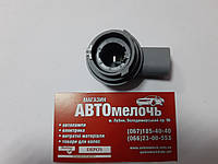 Патрон ліхтаря повторювача іномарки Г-подібний