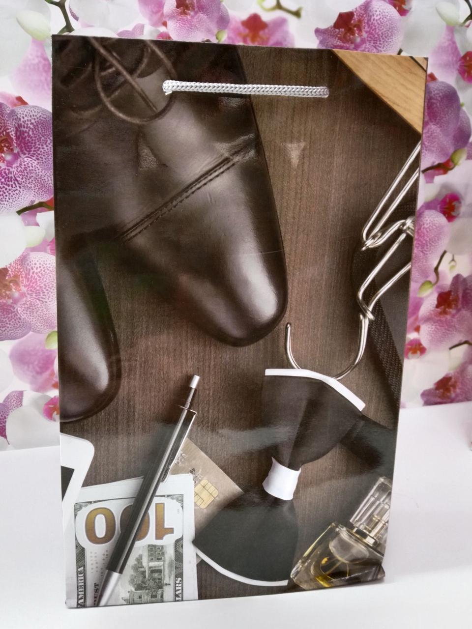 Подарунковий пакет паперовий чоловічий з малюнком 16 на 27см, фото 1