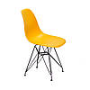 Жовтий пластиковий стілець на металевих чорних ніжках Nik Chrom BK-ML для кафе, ресторанів, стильних квартир, фото 3