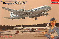 Пластикова модель 1/144 Roden 301 американський пасажирський літак DC-7C Pan American World Airways PAA