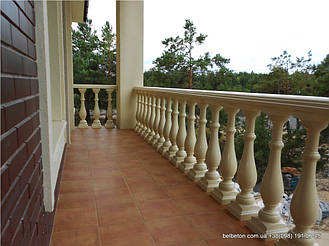 При производстве бетонных балясин и балюстрад мы всегда стремимся к тому , чтобы качество и цена соответствовали 

друг другу. Гарантированный срок службы наших изделий более 25 лет. Наши балясины и балюстрады обладают высокой 

прочностью и плот