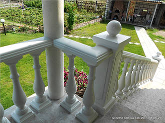 В данной работе была применена белая балюстрада с балясинами, сделанными по технологии мрамор из бетона.  Срок 

службы изделий  не менее 25 лет под открытым небом. Наши балясины и балюстрады обладают высокой прочностью и 

плотность.