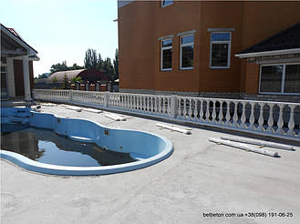 Не теряйте возможность заказать бетонную балюстраду с балясинами. Технология мрамор из бетона снимает с вас нужду
ухода за данными изделиями. Наши товары не требуют дополнительной покраски или шпаклевки. Срок службы более 25 

лет.