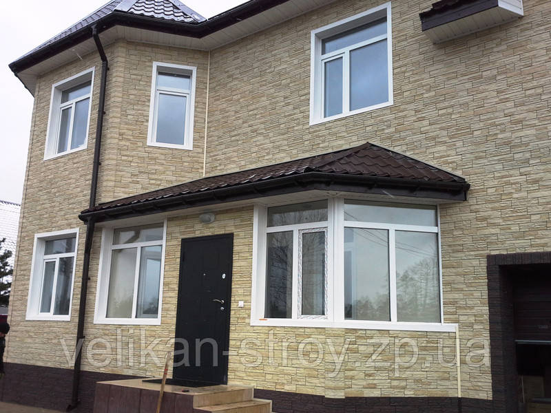 Фасадні панелі (цокольний сайдинг)