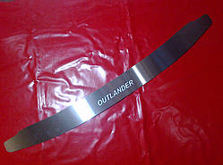 Накладка на задній бампер MITSUBISHI OUTLANDER 2001-2006