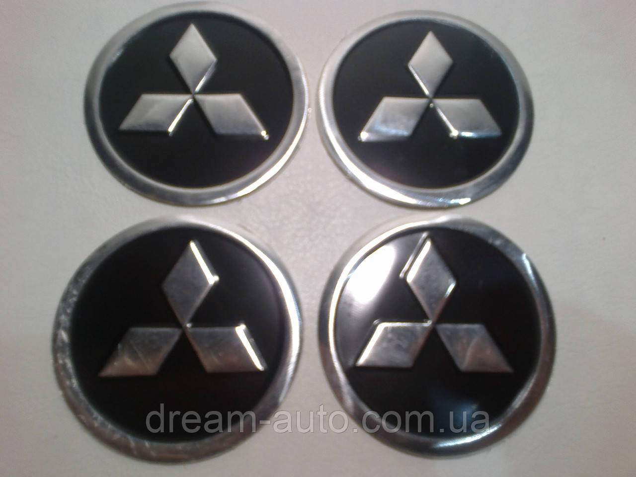 Наклейка на ковпак диска Mitsubishi 60 мм