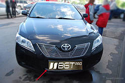 Накладка на решітку радіатора хром Toyota Camry 40 2006-2010
