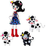 Enchantimals GJX44 Набір Сім'я телят і лялька корова Кэмбри Корівка, фото 2