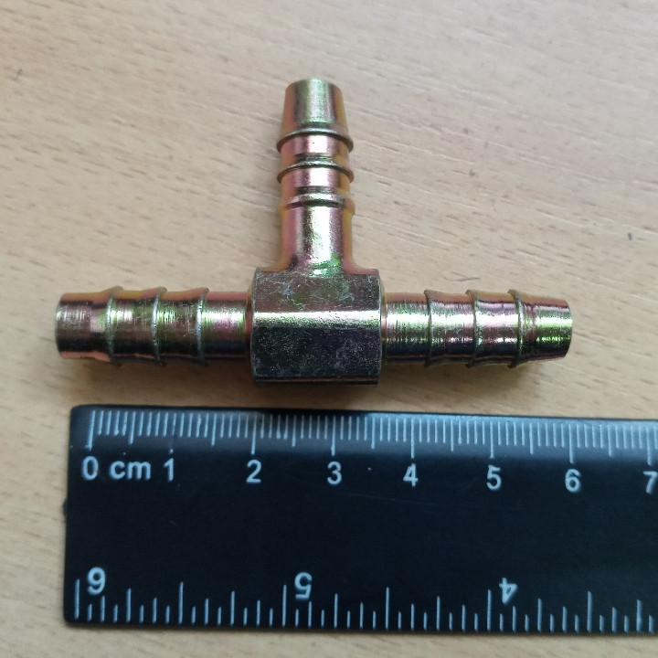 Трійник 10мм. зубчастий для трубки, метал, фото 1