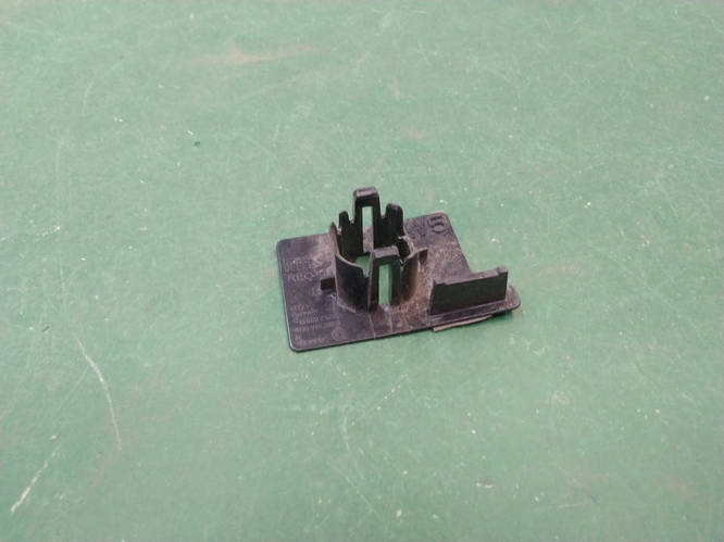 Купить Кронштейн, крепление датчика парктроника левый, правый Ауди VAG ...