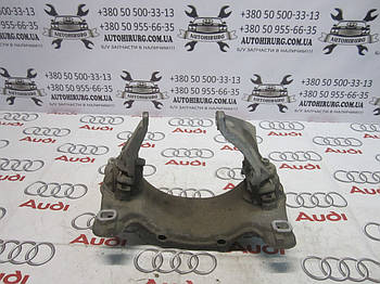 Кронштейн КПП Audi A8 D3 (4E0399114 / 4E0399231 / 4E0399113)