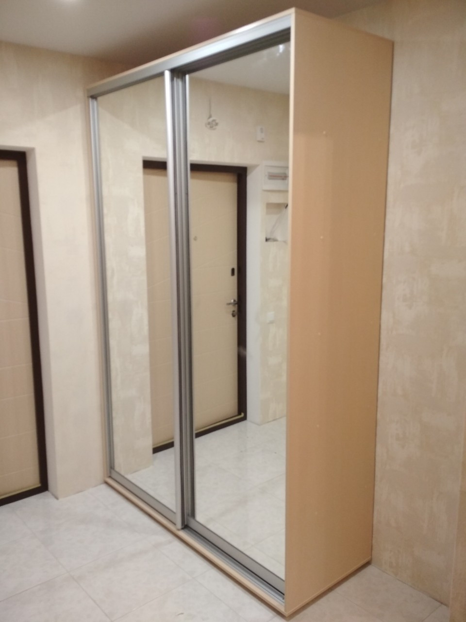 Шафа-купе 1600х600х2400 Влабі купити в Україні