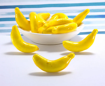 Декоративні фрукти міні банани з пінопласту 44*13 мм
