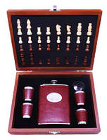 Подарочный набор в деревянном сундучке: шахматы + фляга 240мл + четыре рюмки+лейка