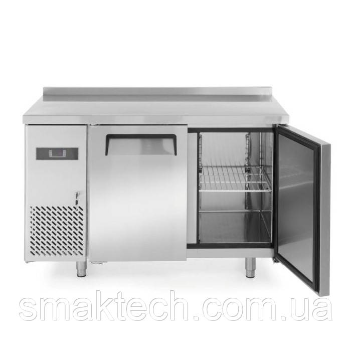 Стіл холодильний PROFI LINE 700 3-дверний Hendi 232057