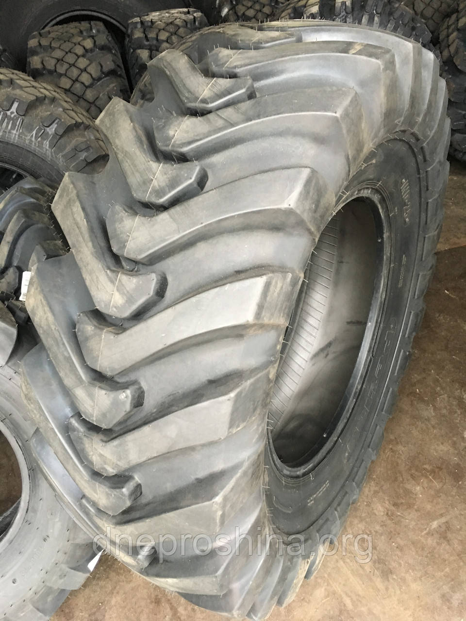 19.5L-24 Petlas (500/70-24) IND-25 151А8 12PR TL