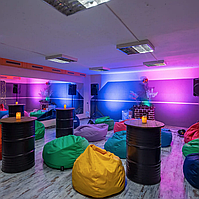 Оренда приміщень для онлайн-трансляцій із технікою, гримеркою, санвузлом Київ, Шулявка