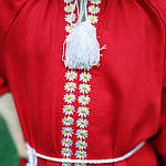 Дитяче вишите плаття "Сара" на червоному льоні, фото 9