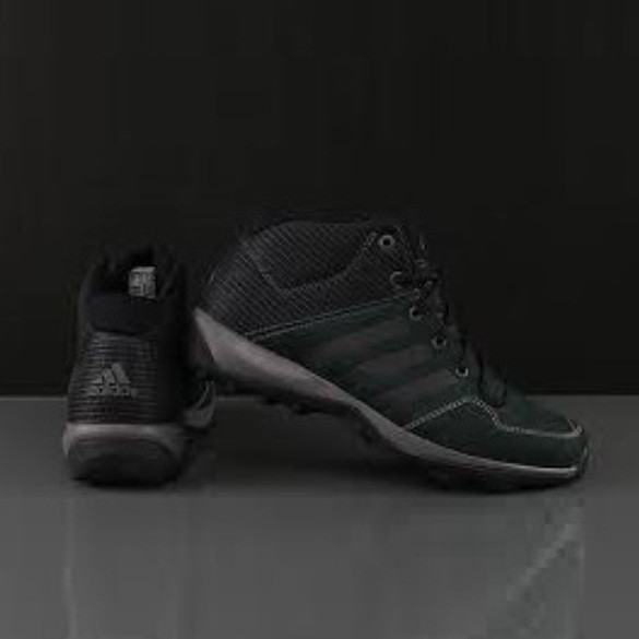 afdeling Ontoegankelijk Van God Купити Ботинки для туризму Adidas Daroga Plus Mid Lea B27276, ціна 2499 грн - Prom.ua (ID# 450285035) afdeling Ontoegankelijk Van God Купити Ботинки для туризму Adidas Daroga Plus Mid Lea B27276, ціна 2499 грн - Prom.ua (ID# 450285035)