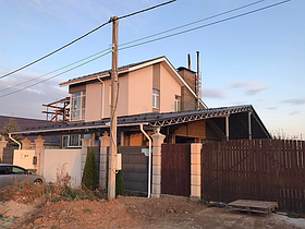 Автонавіс двоскатний для автомобіля з металочерепиці, профнастилу.